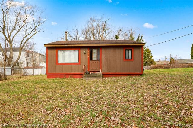 5094 Coshocton Drive  Waterford Twp MI 48327 photo