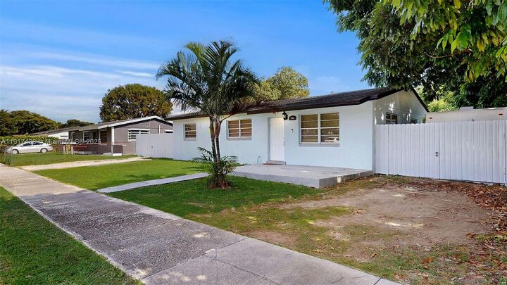 Property Photo: 743 NW 7th Ave FL 33034