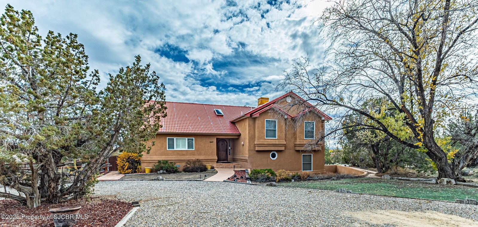 Property Photo: 5607 La Veta Drive NM 87402