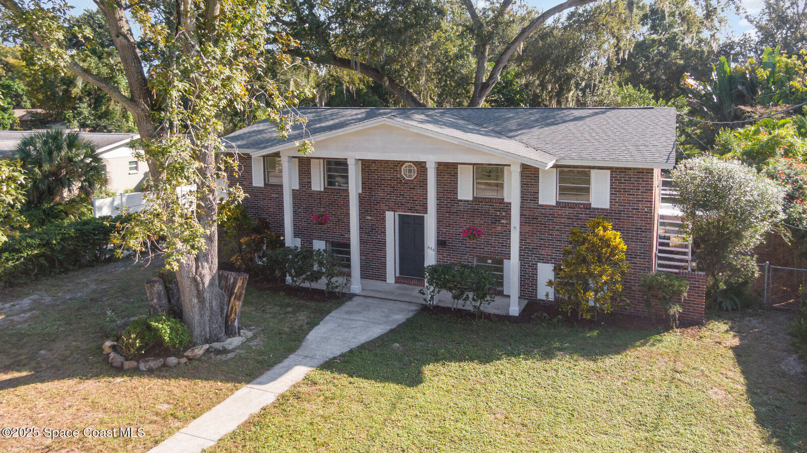 Property Photo: 635 Orange Court FL 32955