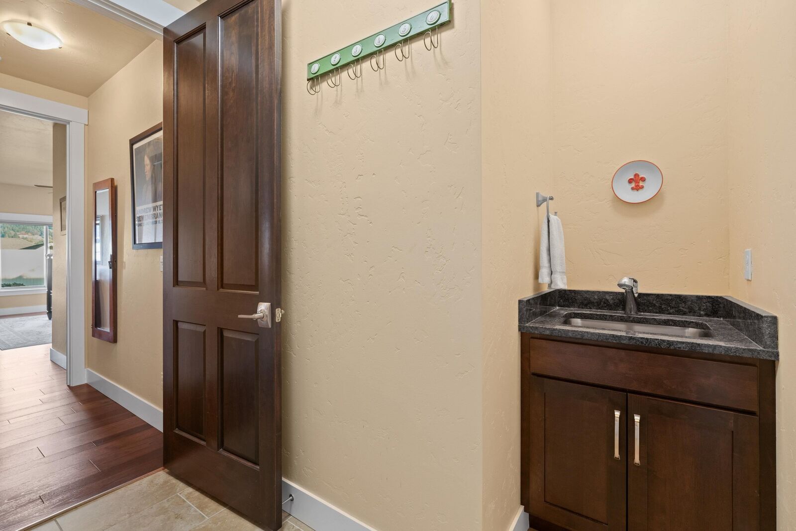 Property Photo:  5019 E 42nd Ave  WA 99223 