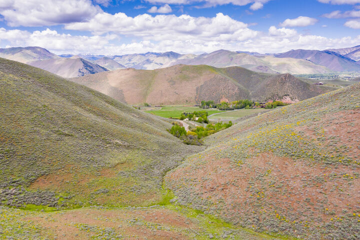 Property Photo:  114 Lemhi Dr  ID 83333 