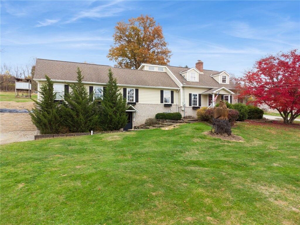 Property Photo:  1512 Abers Creek Rd  PA 15239 