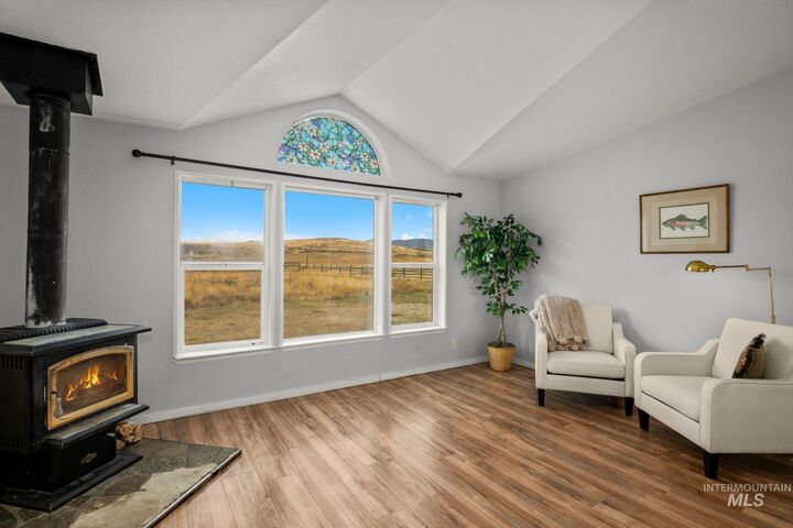 Property Photo:  92 Lake View Drive  ID 83320 