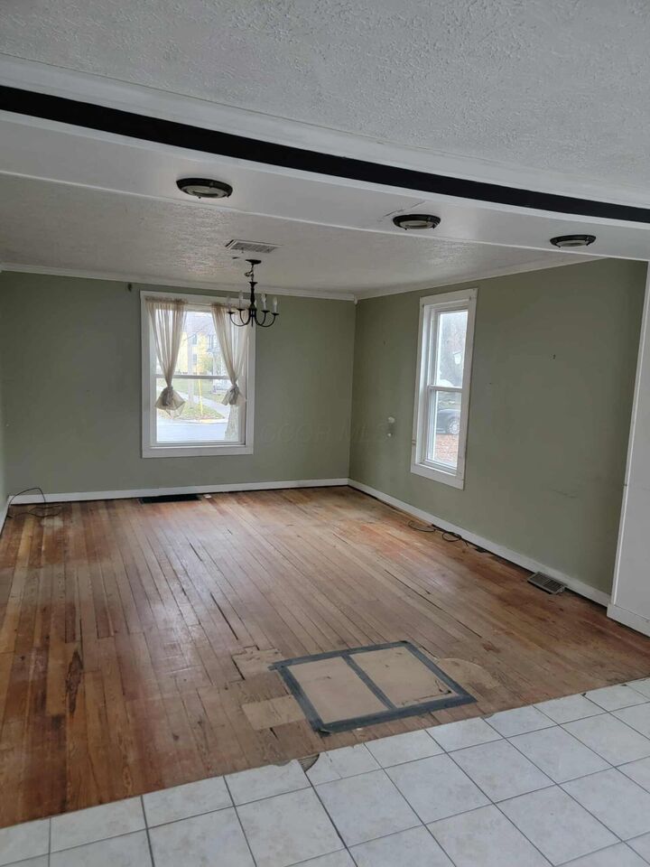 Property Photo:  28 Hammond Street  OH 43015 
