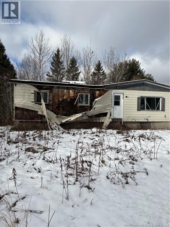 Property Photo:  135 Mechanic Street  NB E7J 1G9 