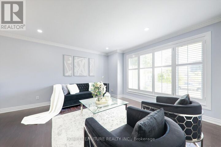 Property Photo:  43 Tamarisk Drive Main  ON M9V 1S2 