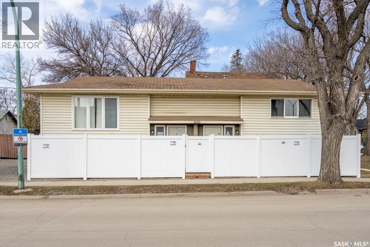 Photo de la propriété:  A+B 2080 Ottawa Street  SK S4P 1P8 