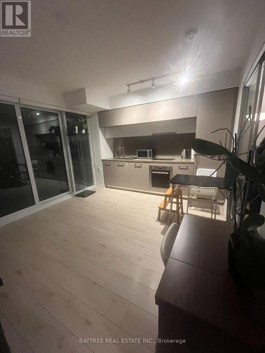 Property Photo:  99 Foxbar Road 1307  ON M4V 0B2 