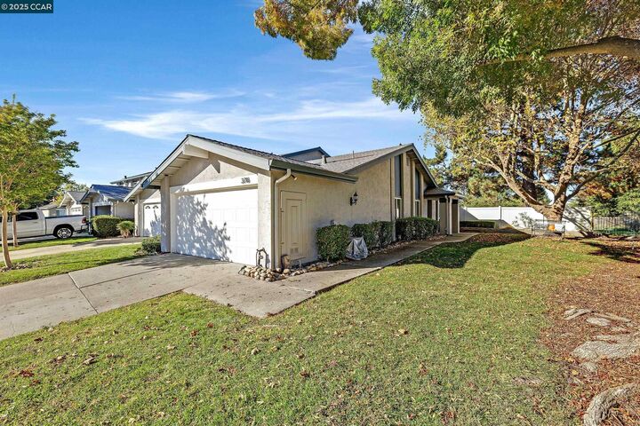 Property Photo:  3716 Mesa Vista Dr  CA 94583 