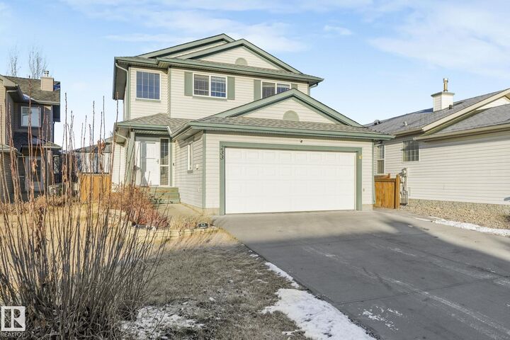 Property Photo:  233 Westwood Lane  AB T8L 4N6 