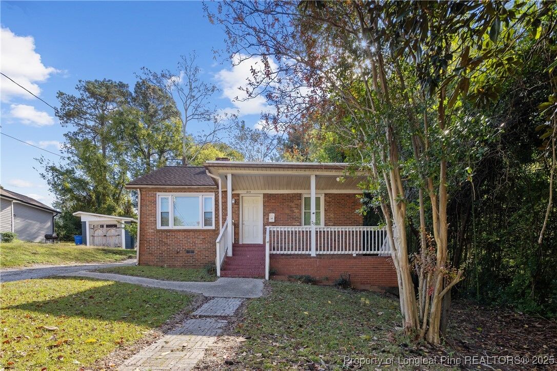 Property Photo:  213 Sunset Avenue  NC 28301 