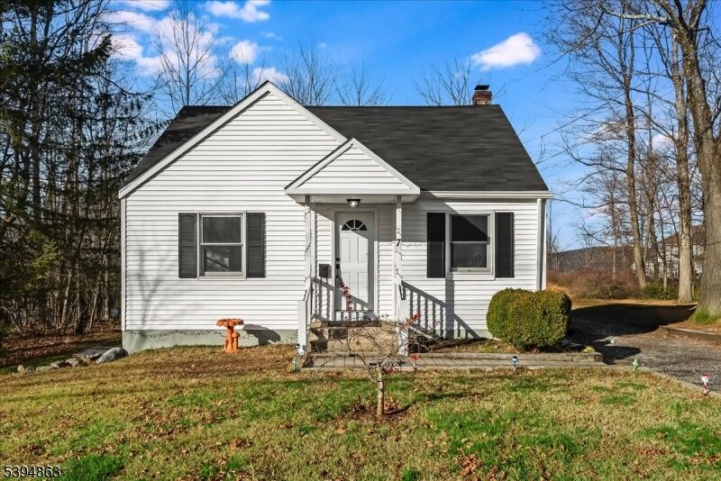 Property Photo:  7 Flanders Rd  NJ 07828 