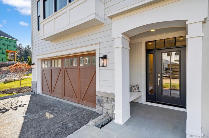 Property Photo:  1811 Soundview Court  NY 10598 