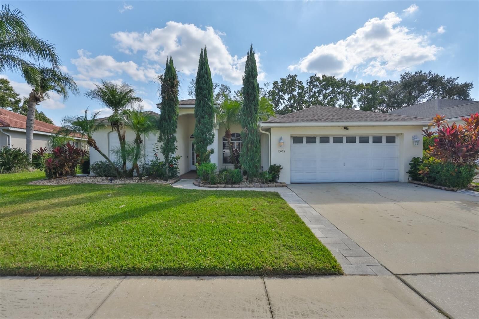 Property Photo: 1505 Ventana Drive FL 33573