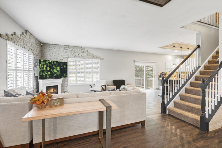 Property Photo: 3105 Shenandoah Drive IL 60110