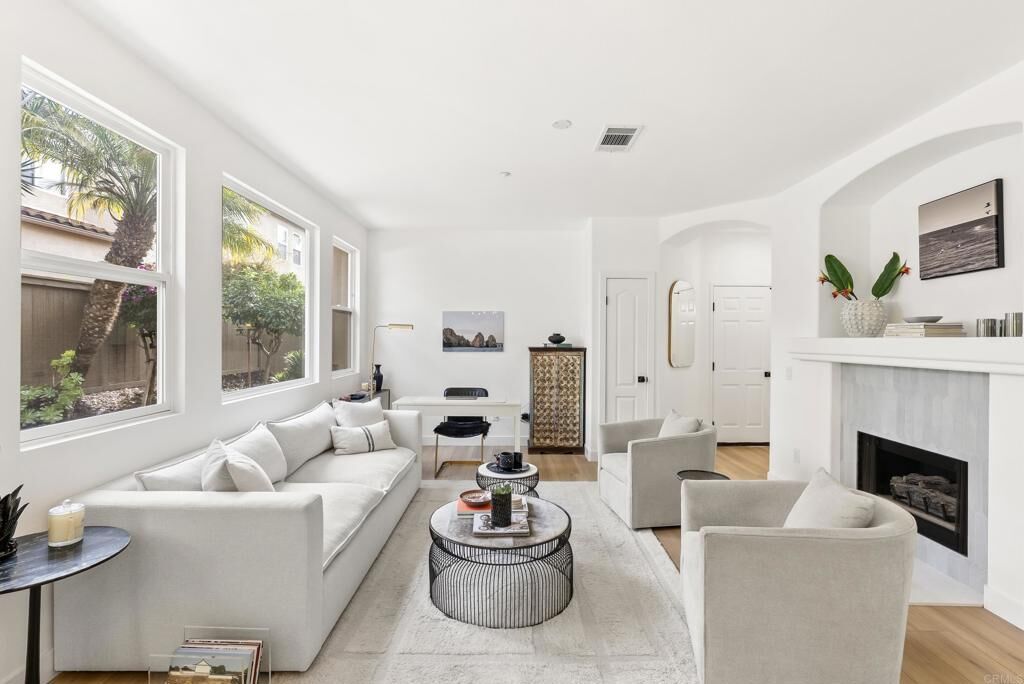 Property Photo:  6417 Terraza Portico  CA 92009 