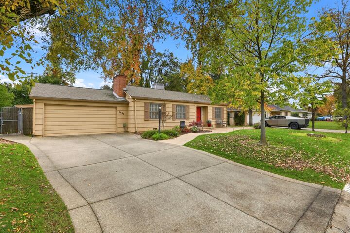 Property Photo:  1440 Las Salinas Way  CA 95864 