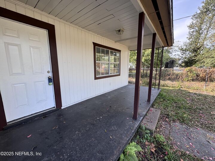 Property Photo: 3274 Sunnybrook Avenue S FL 32254