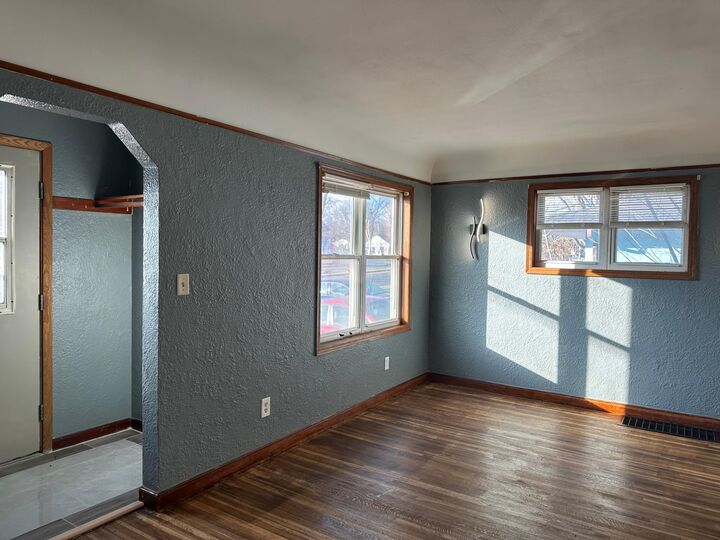 Property Photo: 911 12th Street SE MN 55904