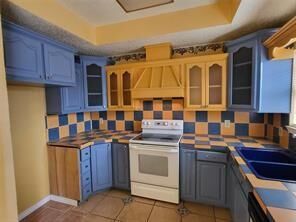 Property Photo:  1420 Eastview Street  TX 76134 