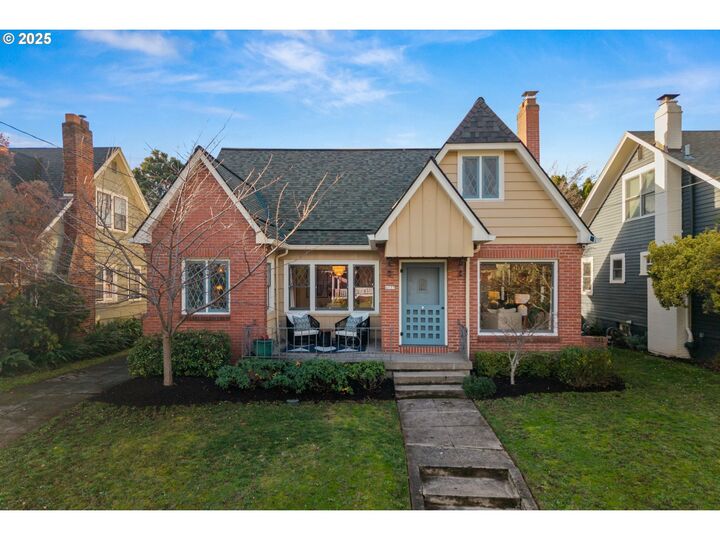 Property Photo:  4137 NE 25th Ave  OR 97211 