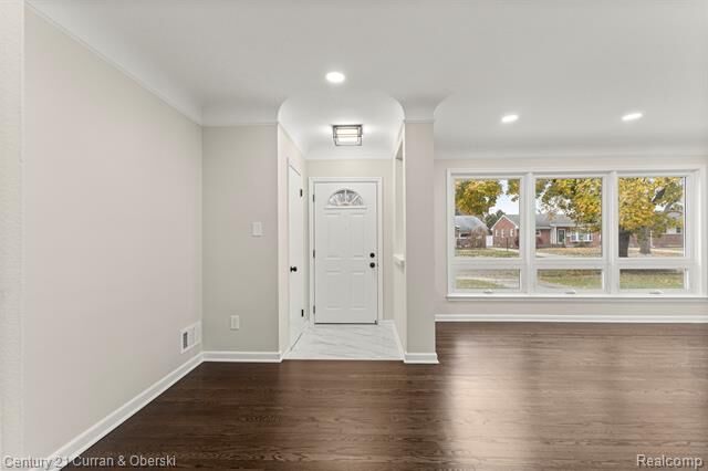 Property Photo: 1606 Linden Street MI 48124