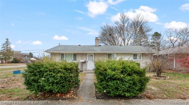 Property Photo: 35886 Thames Street MI 48186
