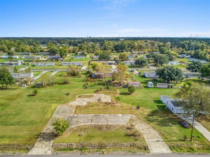 Property Photo:  2784 B Carswell Streets  LA 70663 