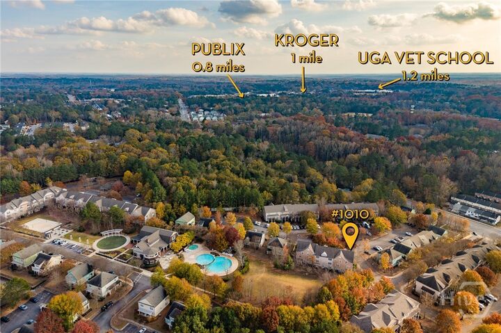 Property Photo: 1035 Barnett Shoals Road 1010 GA 30605