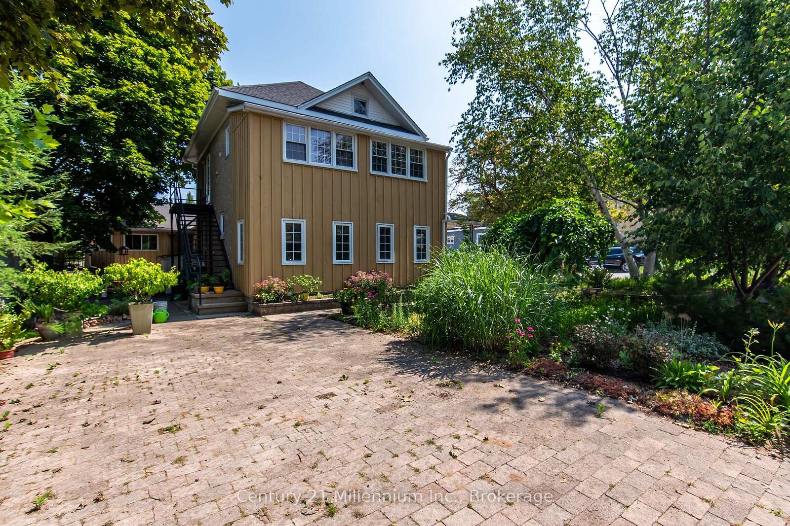 Property Photo:  228 Palmerston Street  ON N0H 2L0 