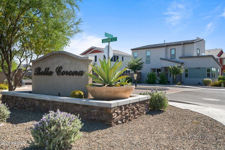 Property Photo:  1921 W 22nd Avenue  AZ 85120 