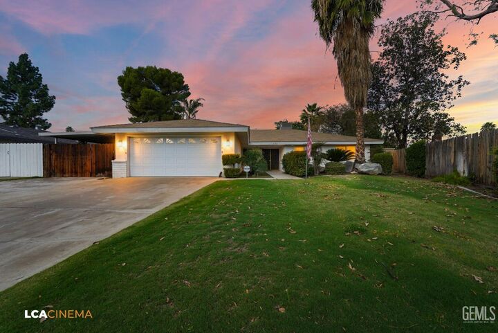 6104 Eastbourne Way  Bakersfield CA 93309 photo