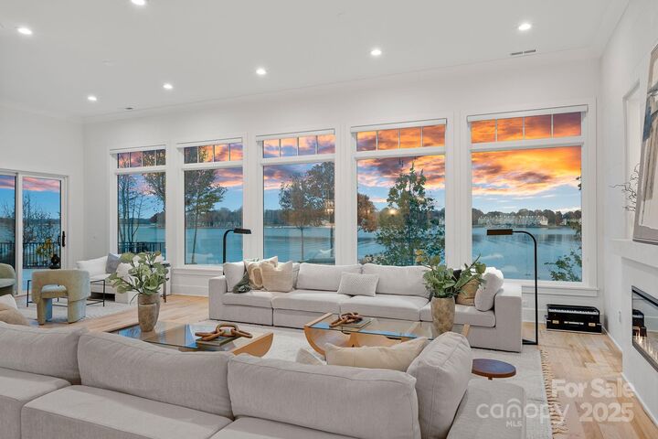 21528 Norman Shores Drive  Cornelius NC 28031 photo