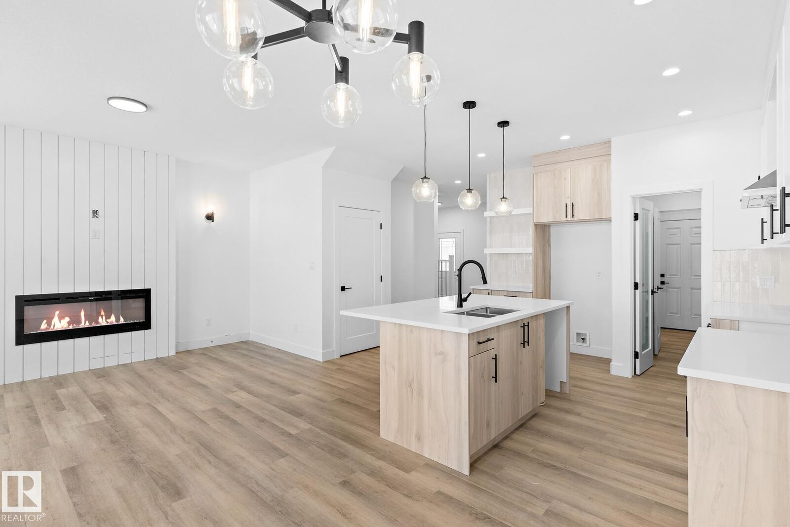 Property Photo:  107 Hilton Cove  AB T7X 1Y4 