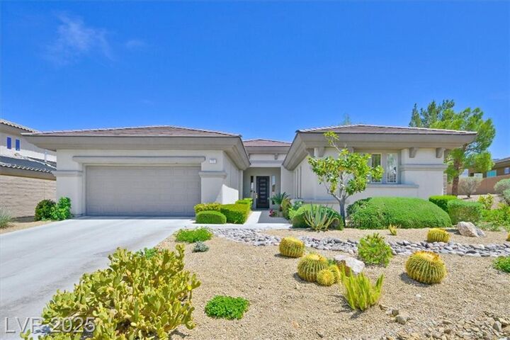 77 Fountainhead Circle  Henderson NV 89052 photo