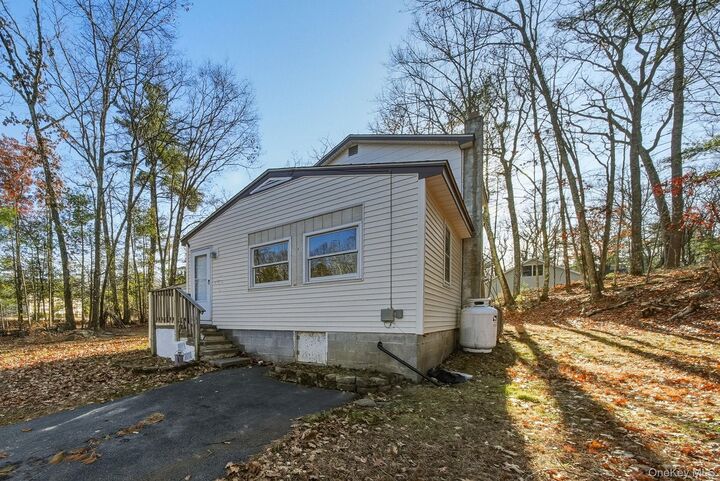 Property Photo:  140 Highland Lake Road  NY 12743 