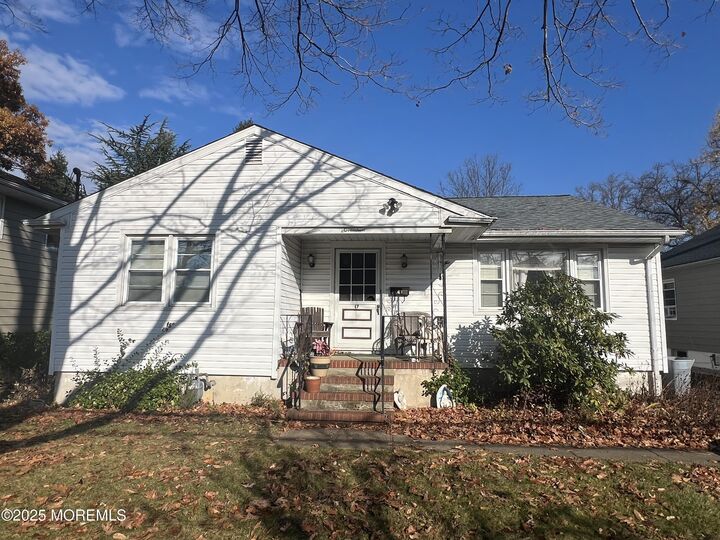 17 Helen Avenue  Freehold NJ 07728 photo
