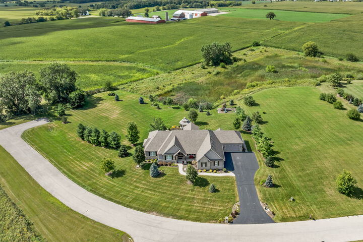 Property Photo: 45W210 Timberview Lane IL 60140