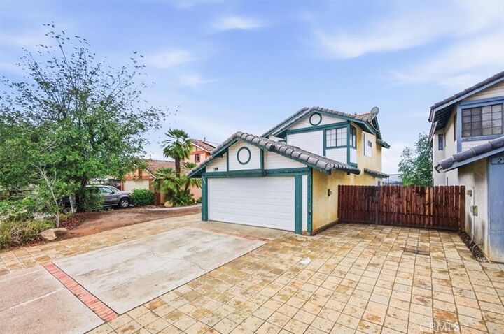 Property Photo: 23907 Mark Twain CA 92557