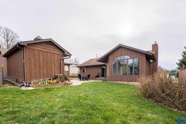 Property Photo: 123 10th St SW IA 51031