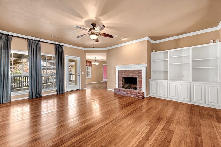 Property Photo: 4202 Clark Avenue AR 72762