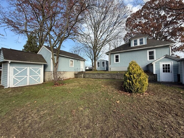 Property Photo:  11 Devonshire Street  MA 01843 