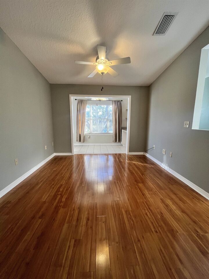 Property Photo: 39209 Harbour Vista Cir FL 32080