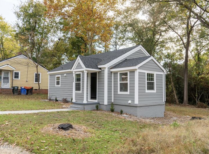 Property Photo:  1909 Overlook Drive  NC 28301 