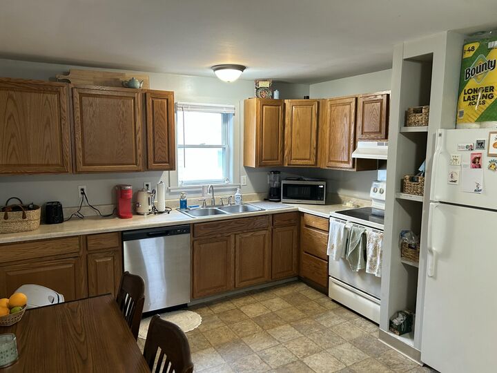 Property Photo:  72 Cornelia Street  NY 12901 