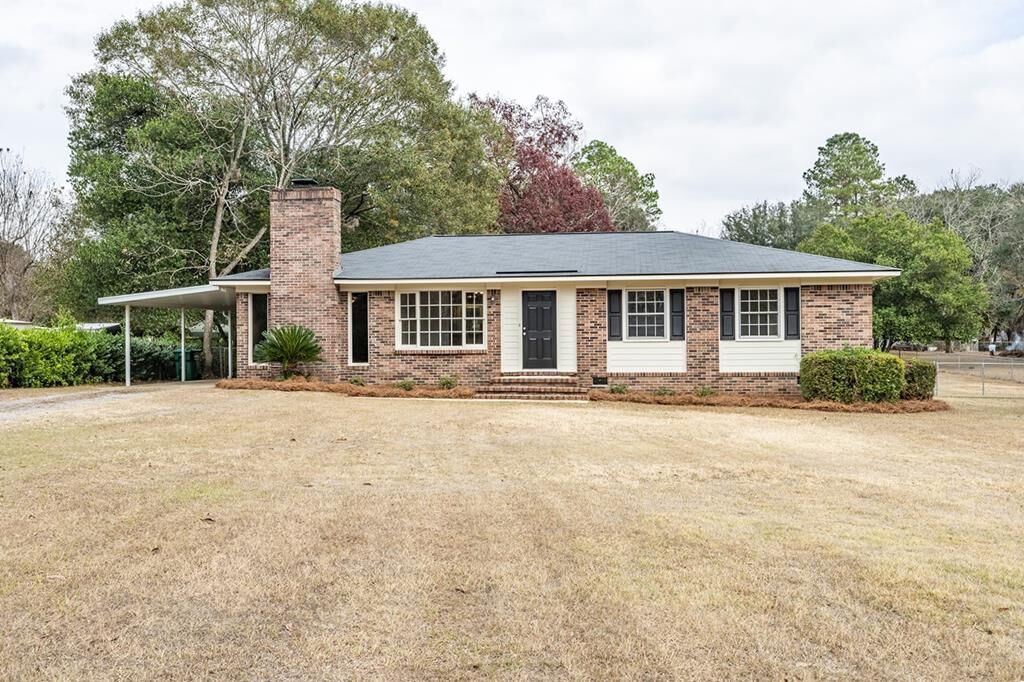 Property Photo:  5902 Woodcliff St  GA 31721 