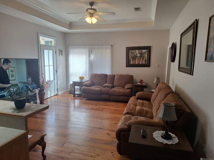 Property Photo: 11230 Toler St LA 70722