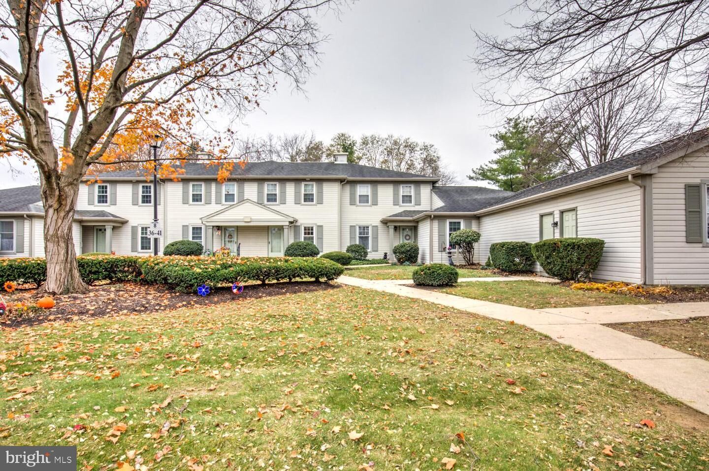 Property Photo:  41 Ashlea Village  PA 17557 