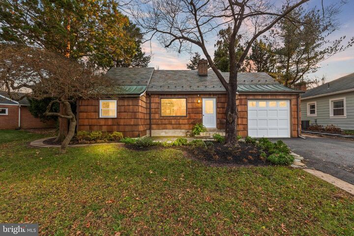 216 Park Avenue  Mount Joy PA 17552 photo